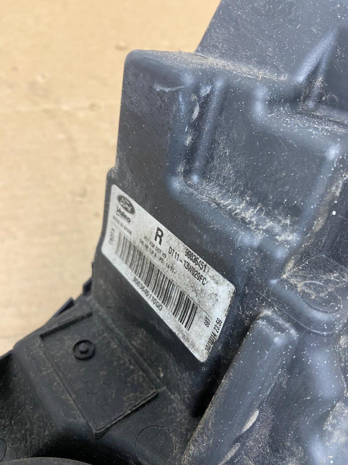 2014 to 2018 Ford Transit Connect Right Passenger Side Headlight AB3500 DW10