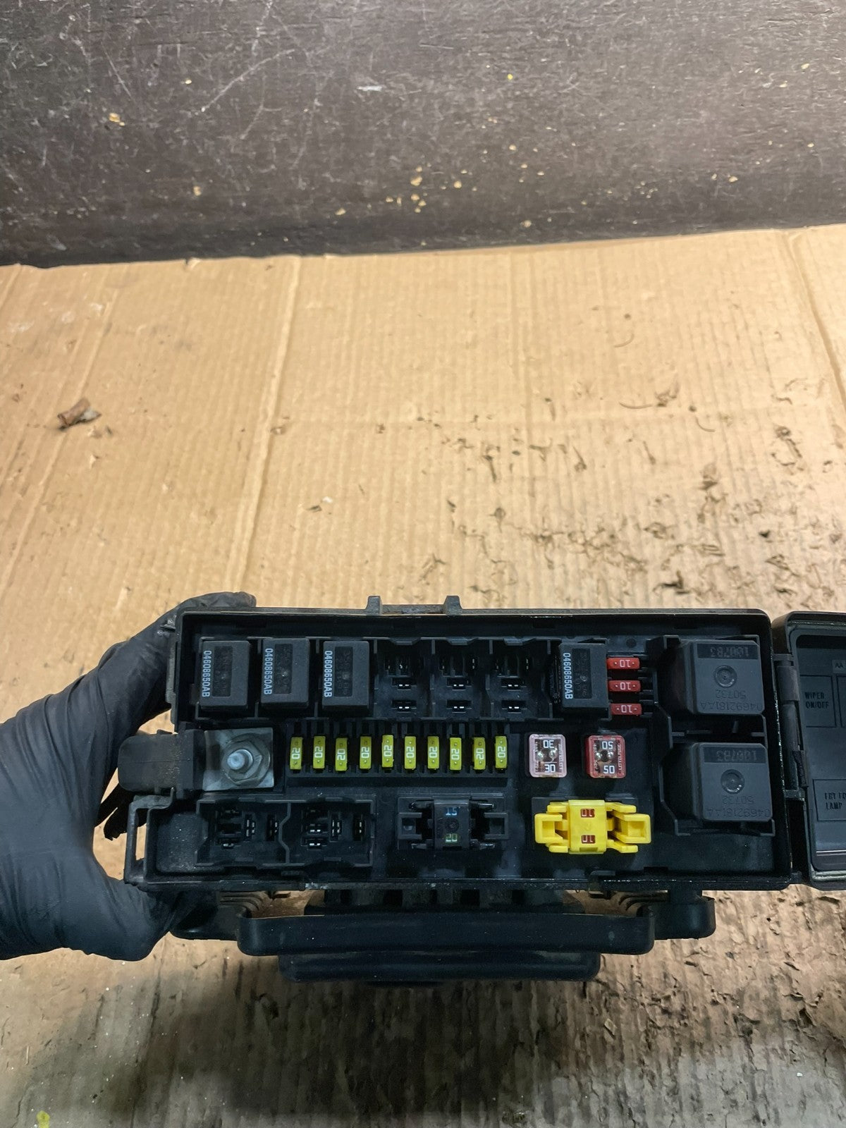 2007 Jeep Grand Cherokee Fuse Box BCM Body Control Module Oem x4292 DG5