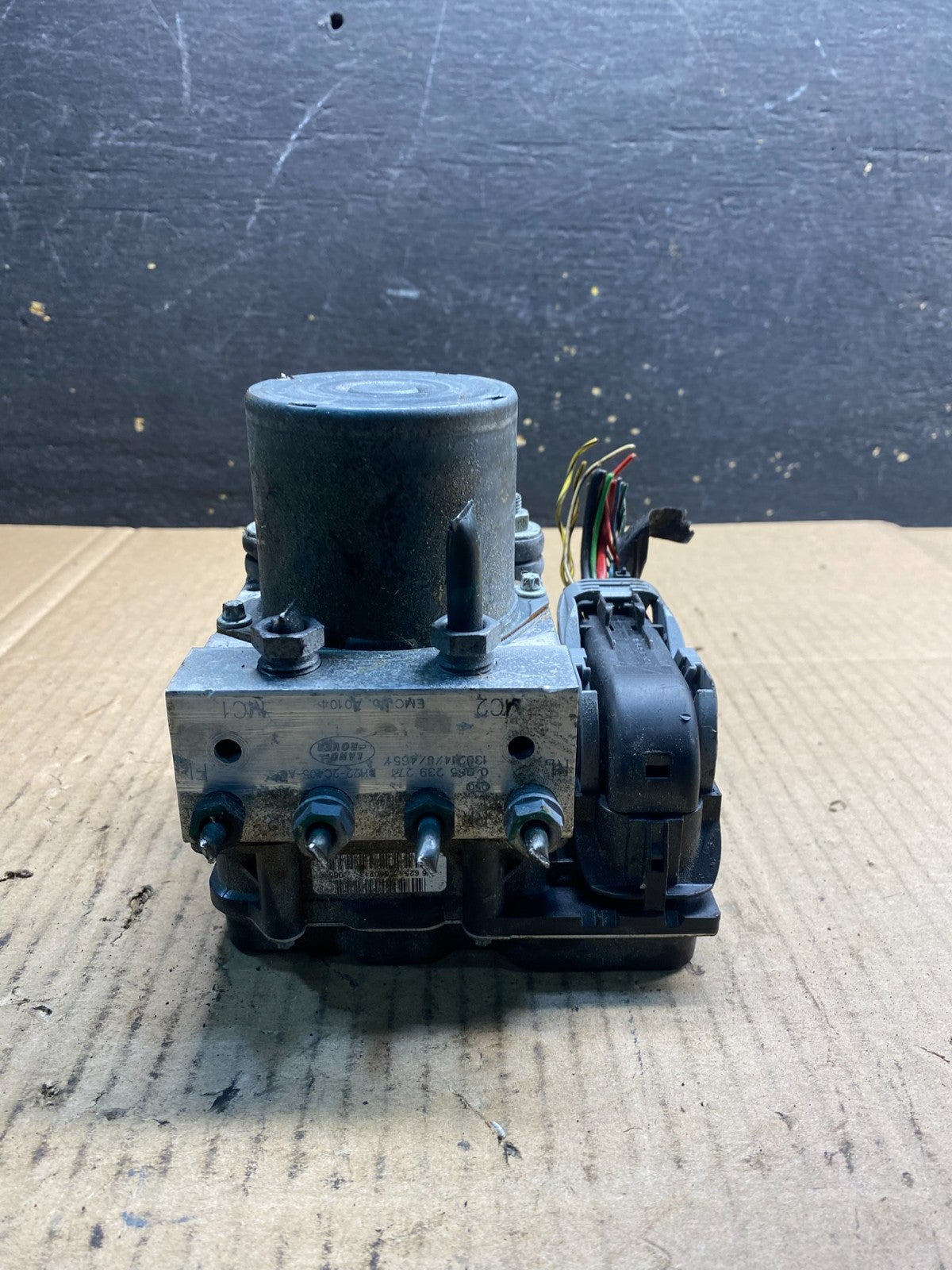 2010 - 2013 Land Rover LR4 ABS Anti Lock Brake Pump Module OEM AB2714 DG2