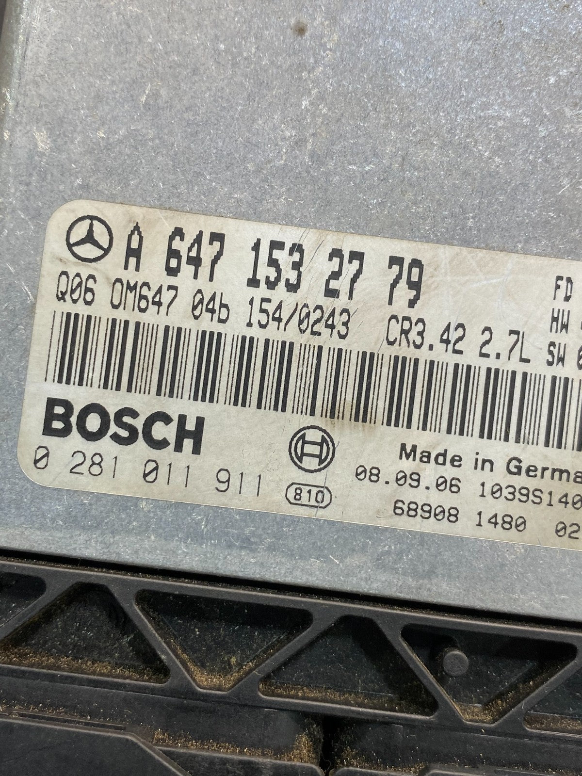2004-2006 Mercedes Sprinter 2.7L Engine Computer ECM A6471532779 AE01632