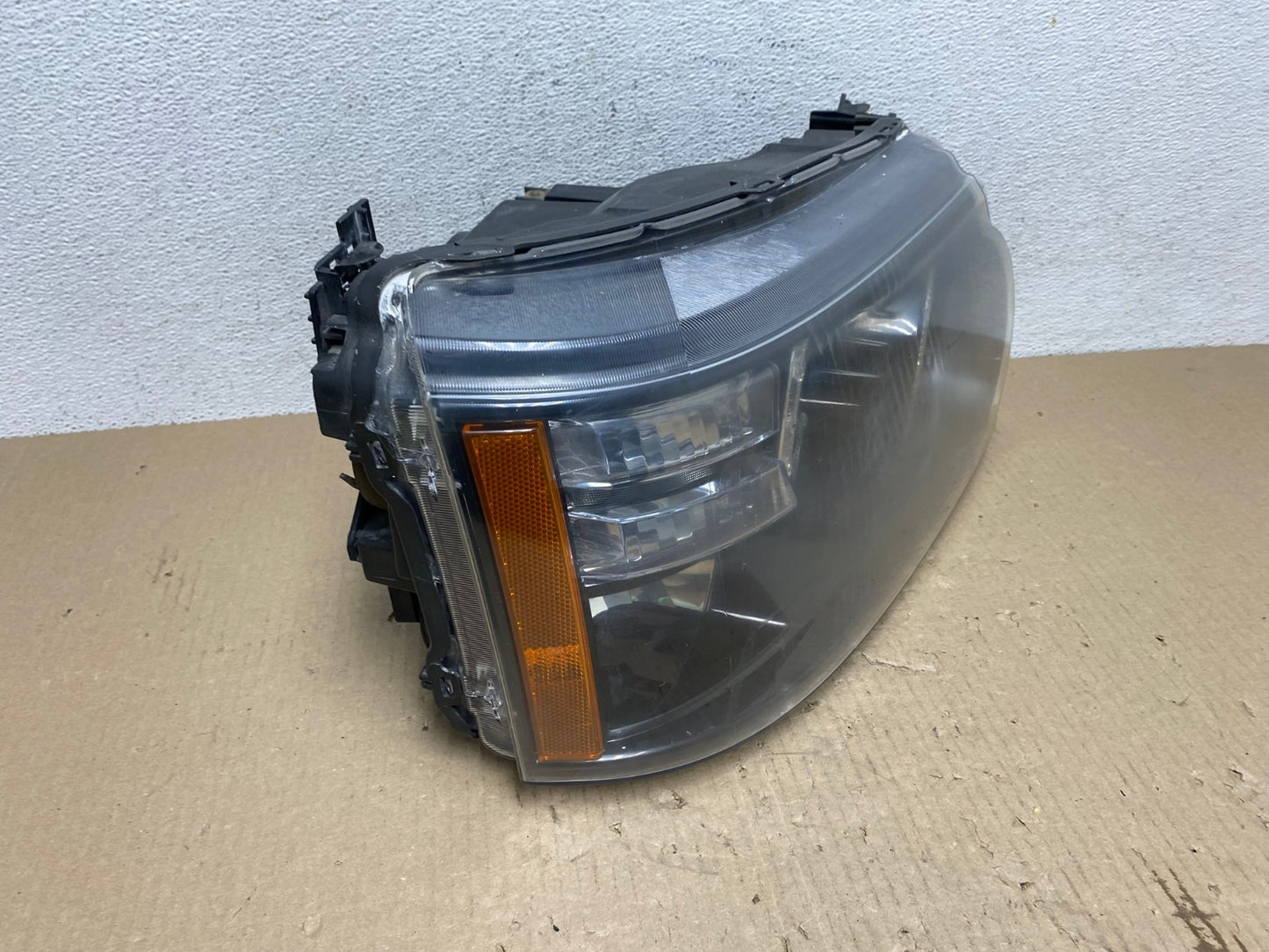 2010-2013 Land Range Rover Sport Right Passenger Xenon HID Headlight AE9682 LK2