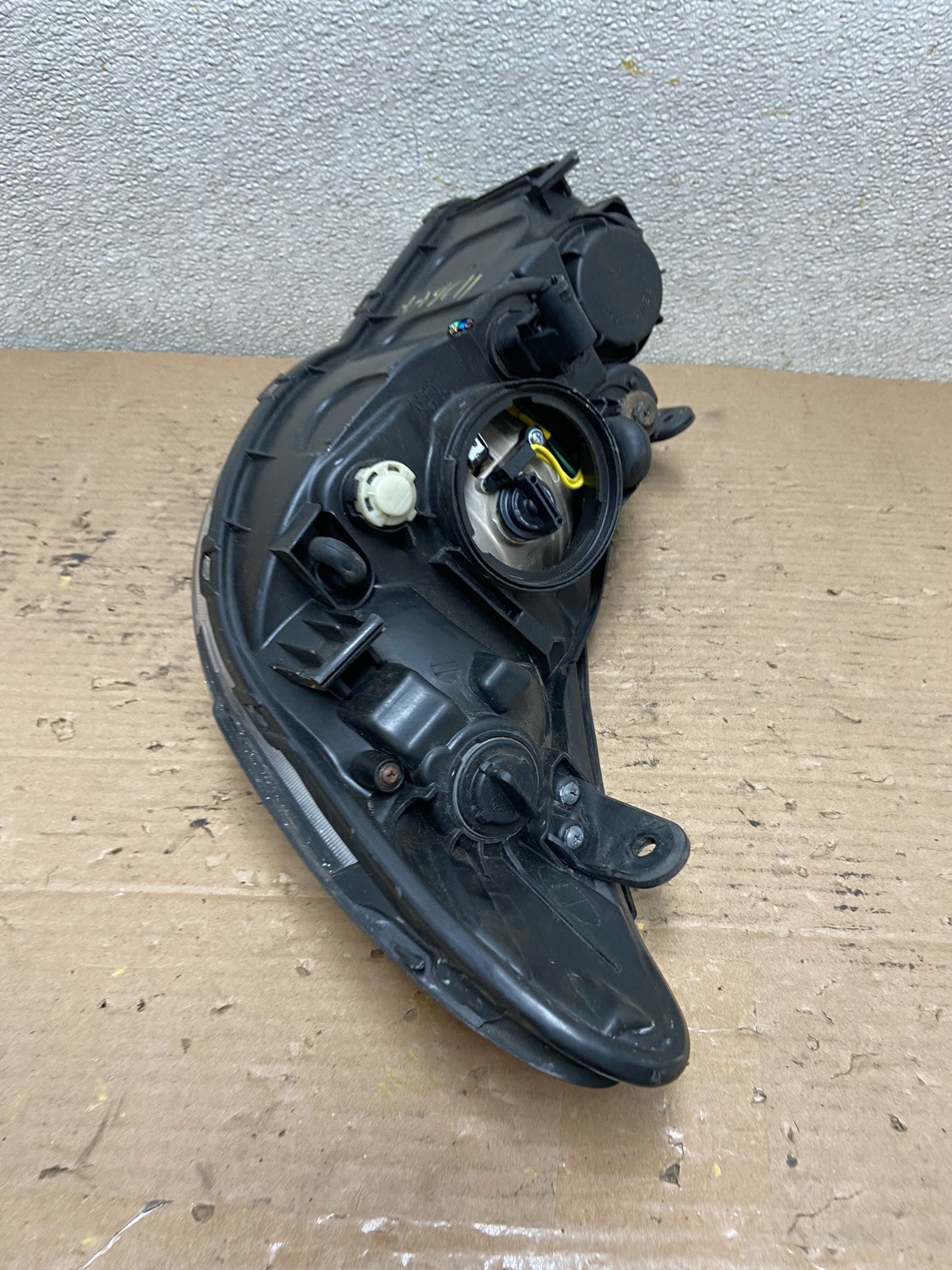 2007 2008 2009 2010 Hyundai Elantra Right Passenger Side Headlight OEM AA9611 DW6