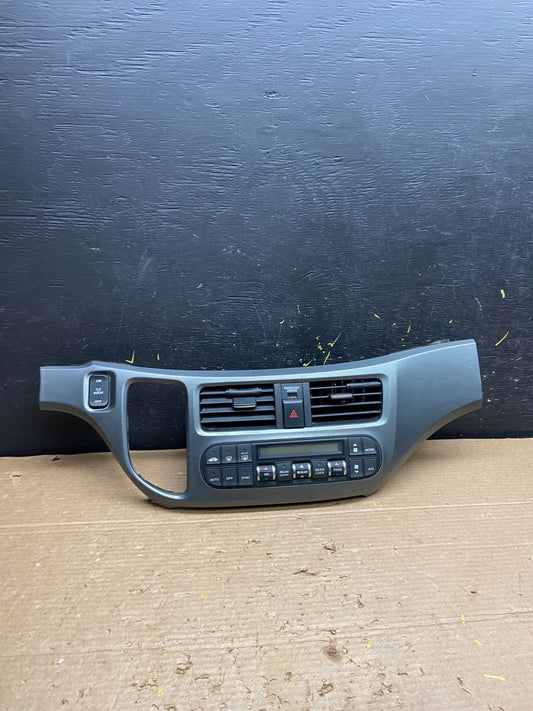 2005 to 2010 Honda Odyssey  Radio Climate Control Dash Trim Bezel Oem W3011 DG0
