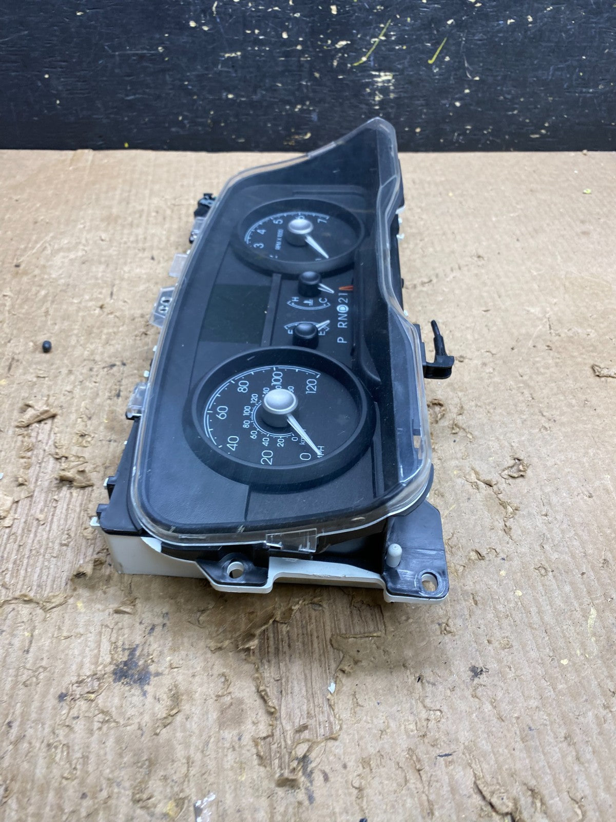 2009 to 2010 Mercury Marquis Speedometer Cluster Gauge Oem z9763 DG1