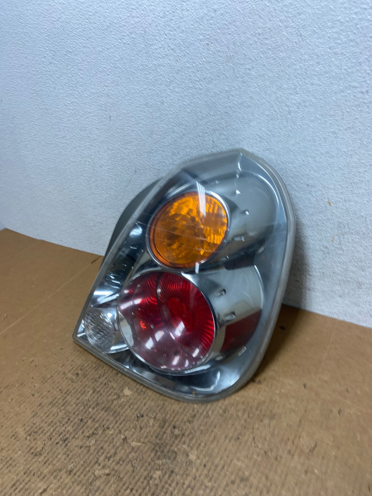 2002 2003 2004 Nissan Altima Right Passenger Rh Tail Light Side AE2625 LK1