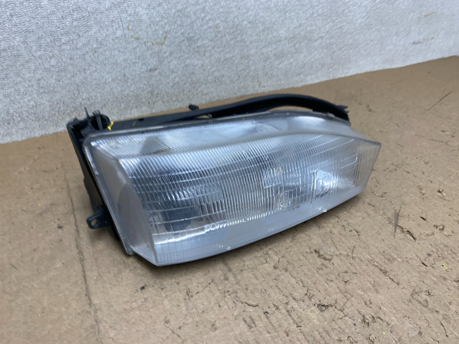 1992 1993 1994 Toyota Camry Right Passenger RH Halogen Headlight TYC W9354 DW2