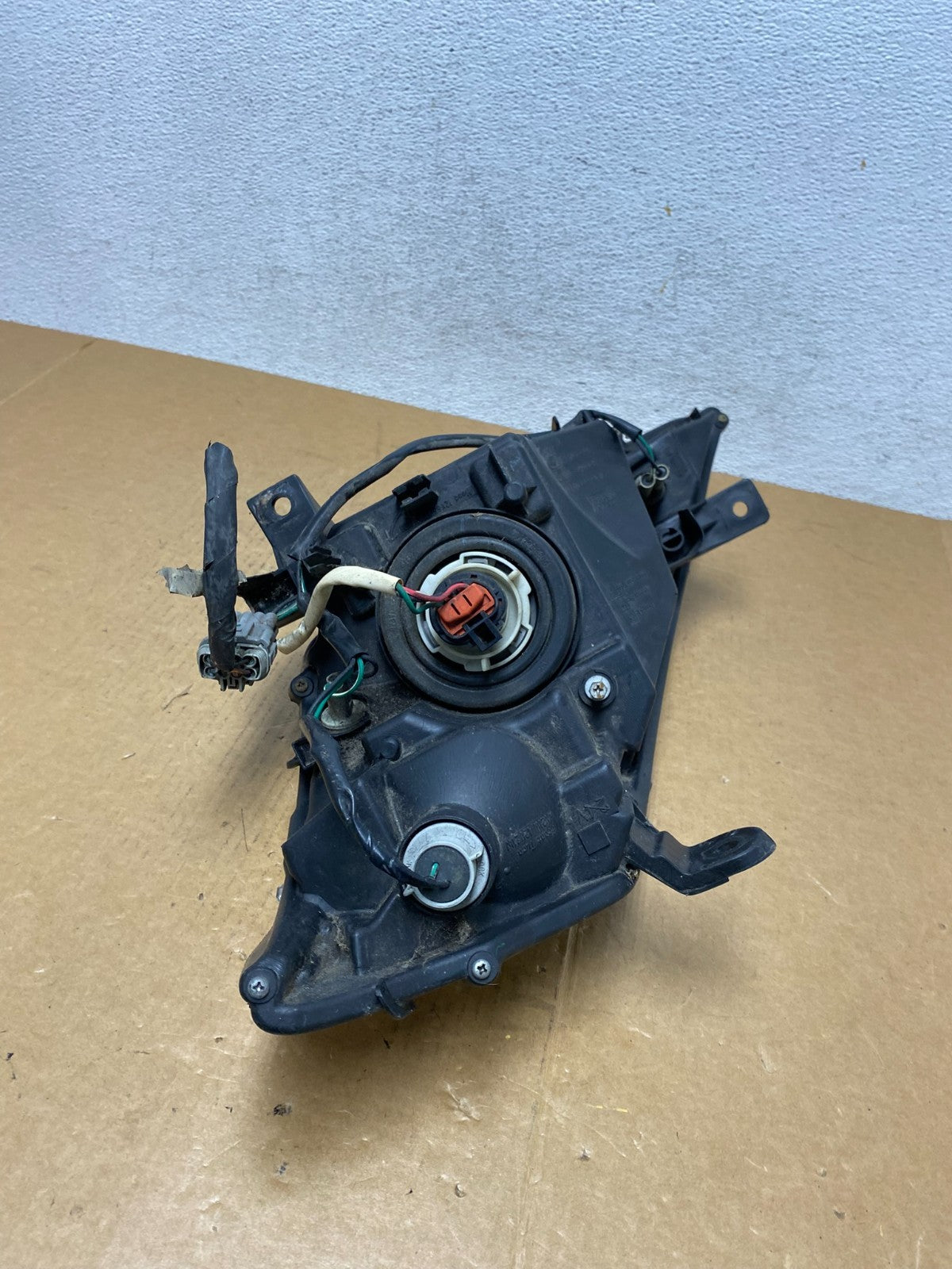 2003 to 2007 Nissan Murano Right Passenger RH Headlight Halogen AD9187 DW7