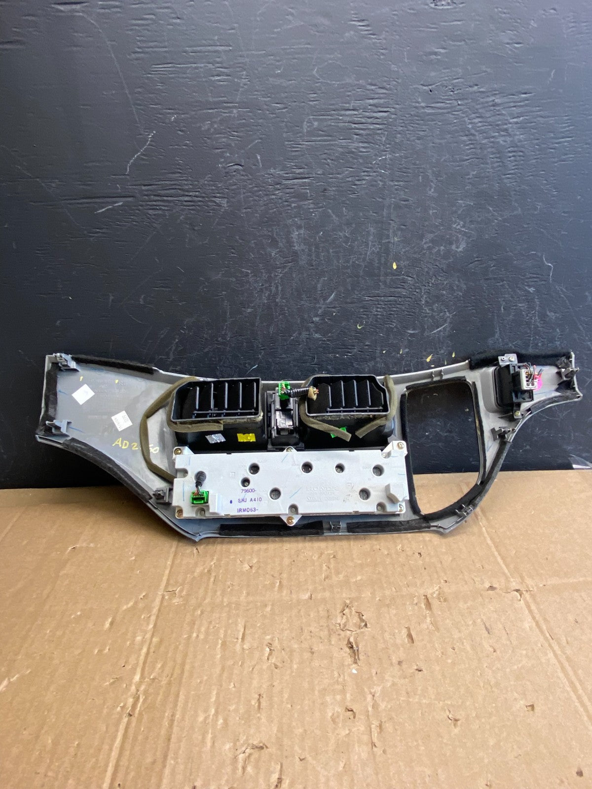 2005 to 2010 Honda Odyssey Radio Climate Control Dash Trim Bezel AD2260 DG4