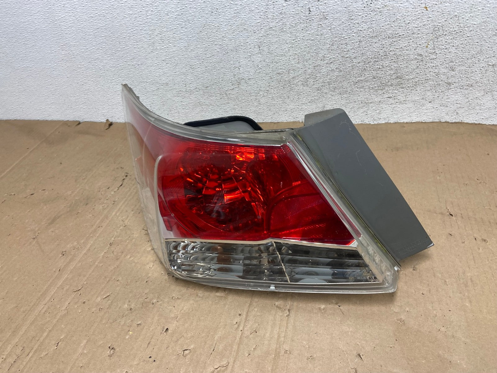 2008 to 2012 Honda Accord Sedan Tail light Left Driver LH Side AE9291 LK1