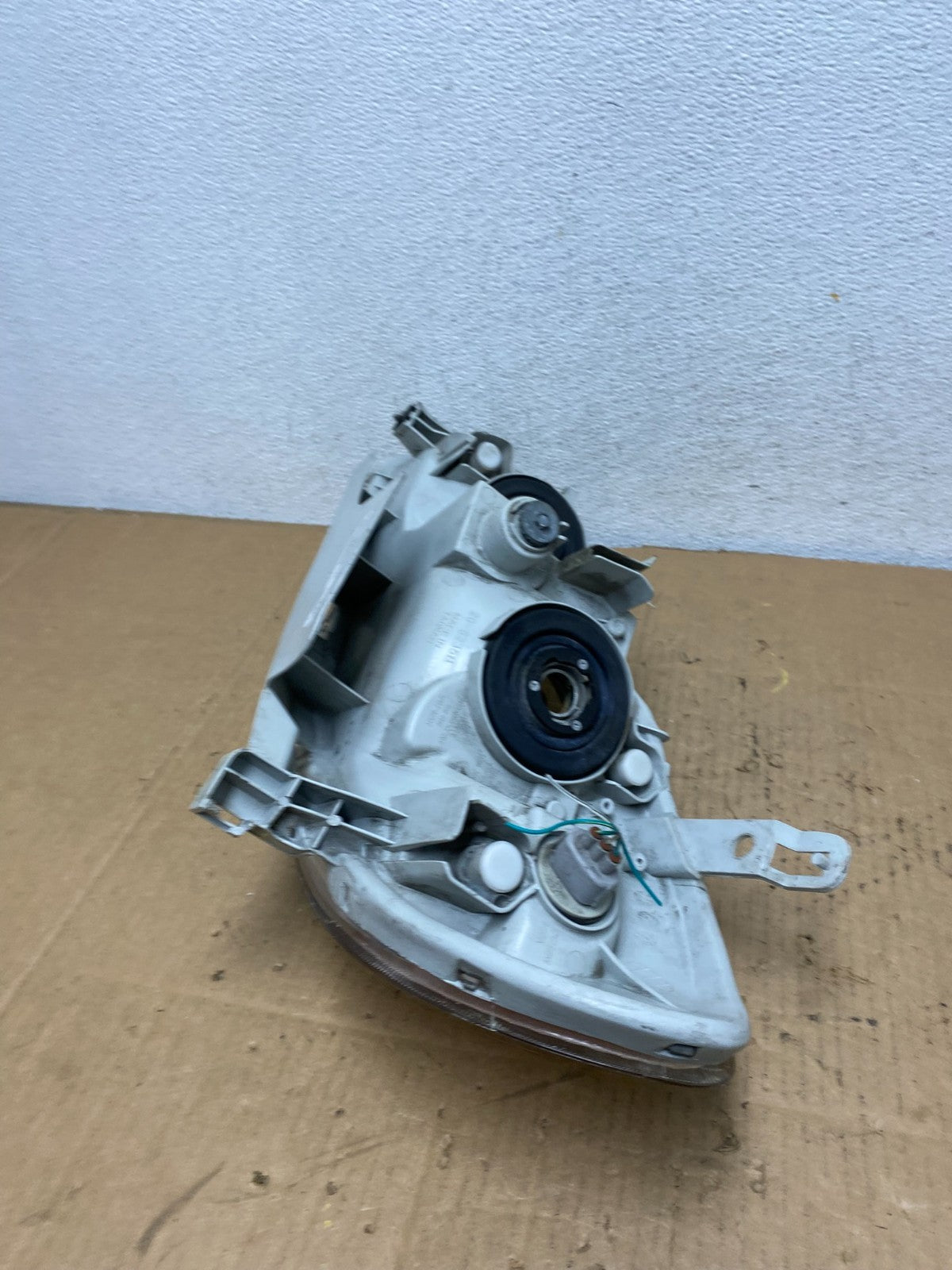 2005 to 2008 Toyota Corolla Right Passenger RH side Headlight TYC AD1084 DW9