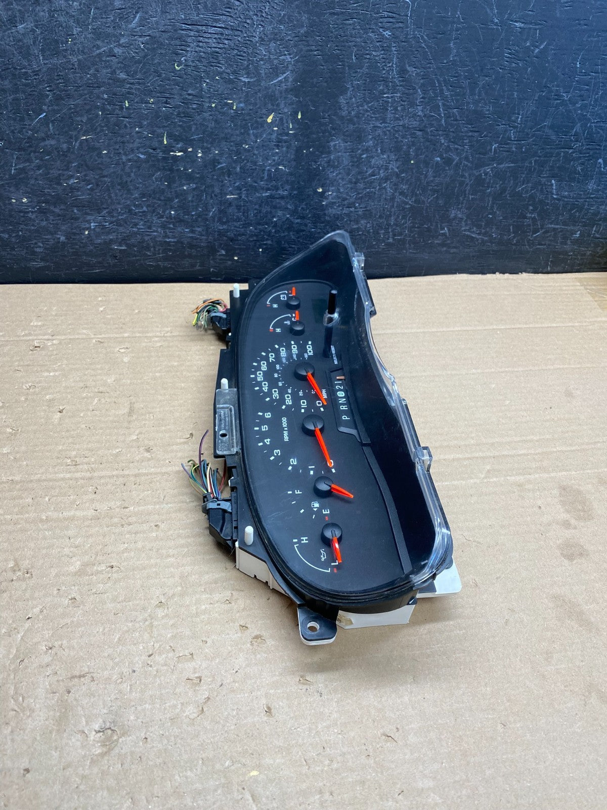 2006 Ford E350 Gauge Speedometer Cluster AG6300 DG1