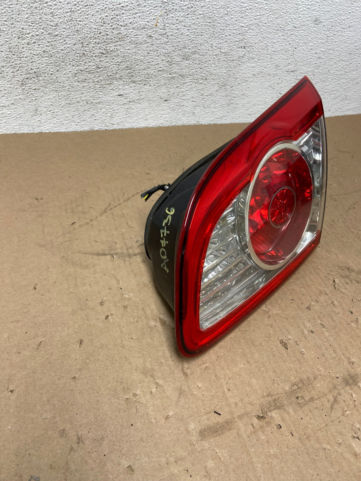 2010 2011 2012 Hyundai Santa Fe Right Passenger Tail Light Inner AD7736 LK1