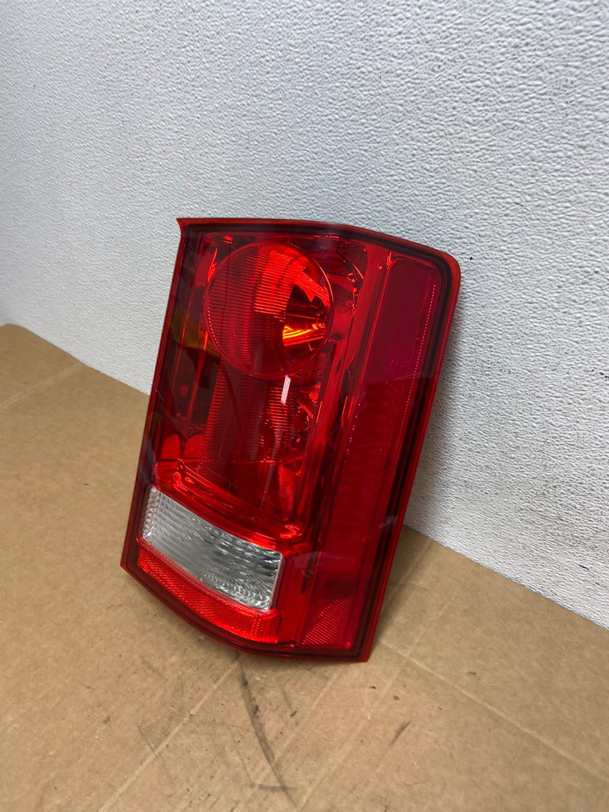 2009 to 2015 Honda Pilot Right Passenger Rh Side Tail light AD6000 LK1