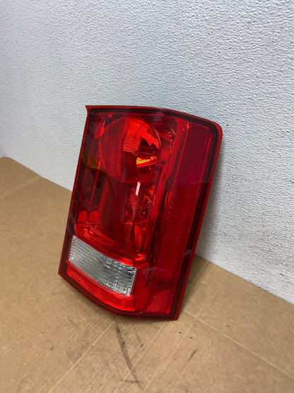 2009 to 2015 Honda Pilot Right Passenger Rh Side Tail light AD6000 LK1