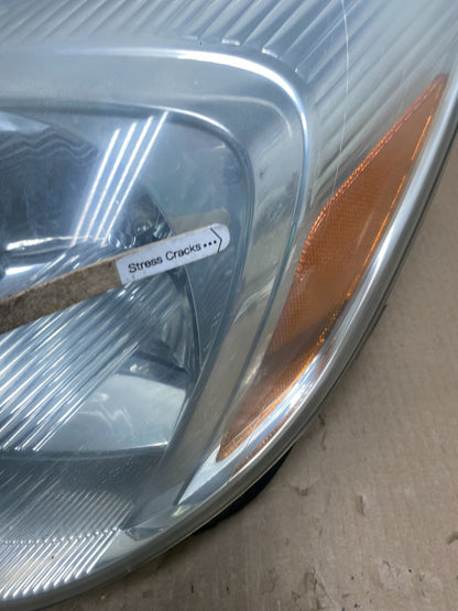 2004-2005 Toyota Sienna Left Driver LH Side Halogen Headlight AE9694 DW4