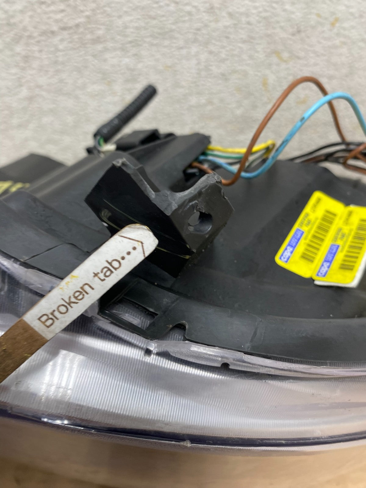 2010 - 2015 Chevrolet Equinox Halogen Headlight Right Passenger Side AH9438 DW5