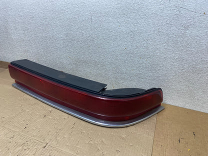 1991 to 1996 Buick Roadmaster Right Passenger RH Tail Light U2957 DG1