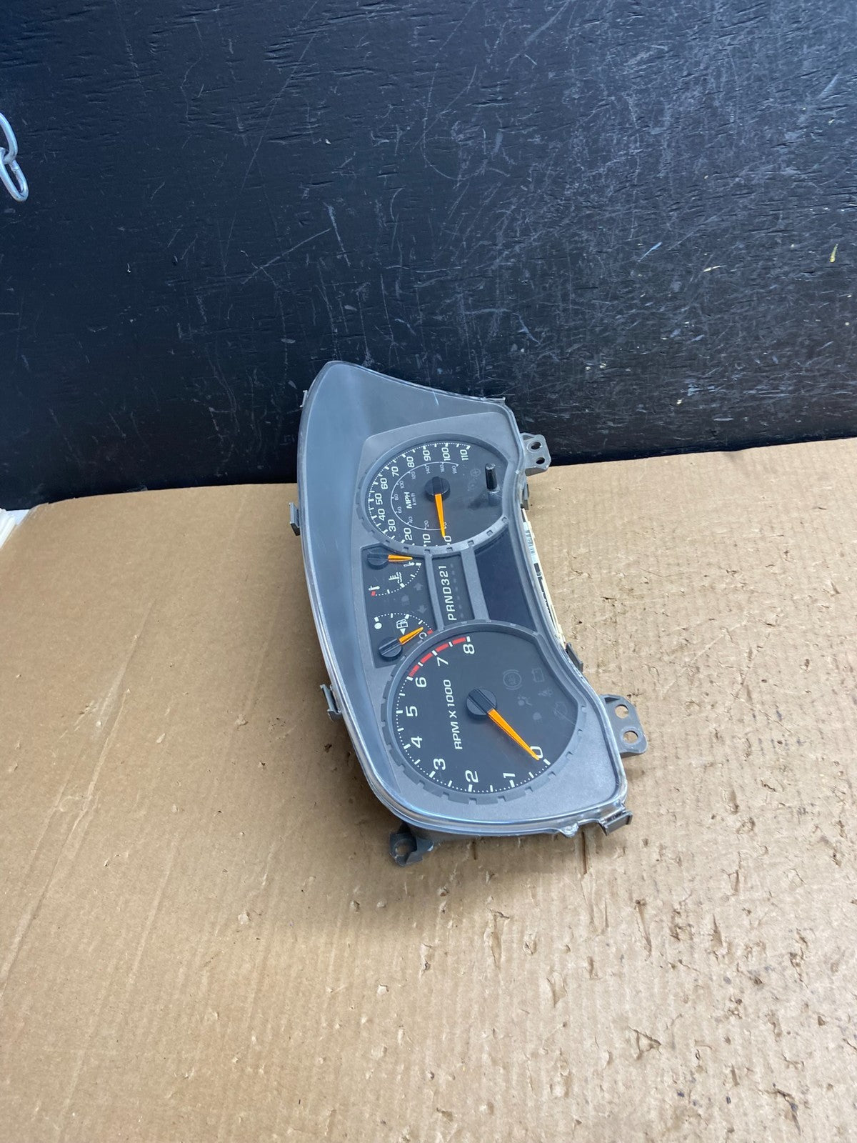 2004 to 2012 Chevrolet Colorado Instrument Cluster Speedometer AE4298 DW1