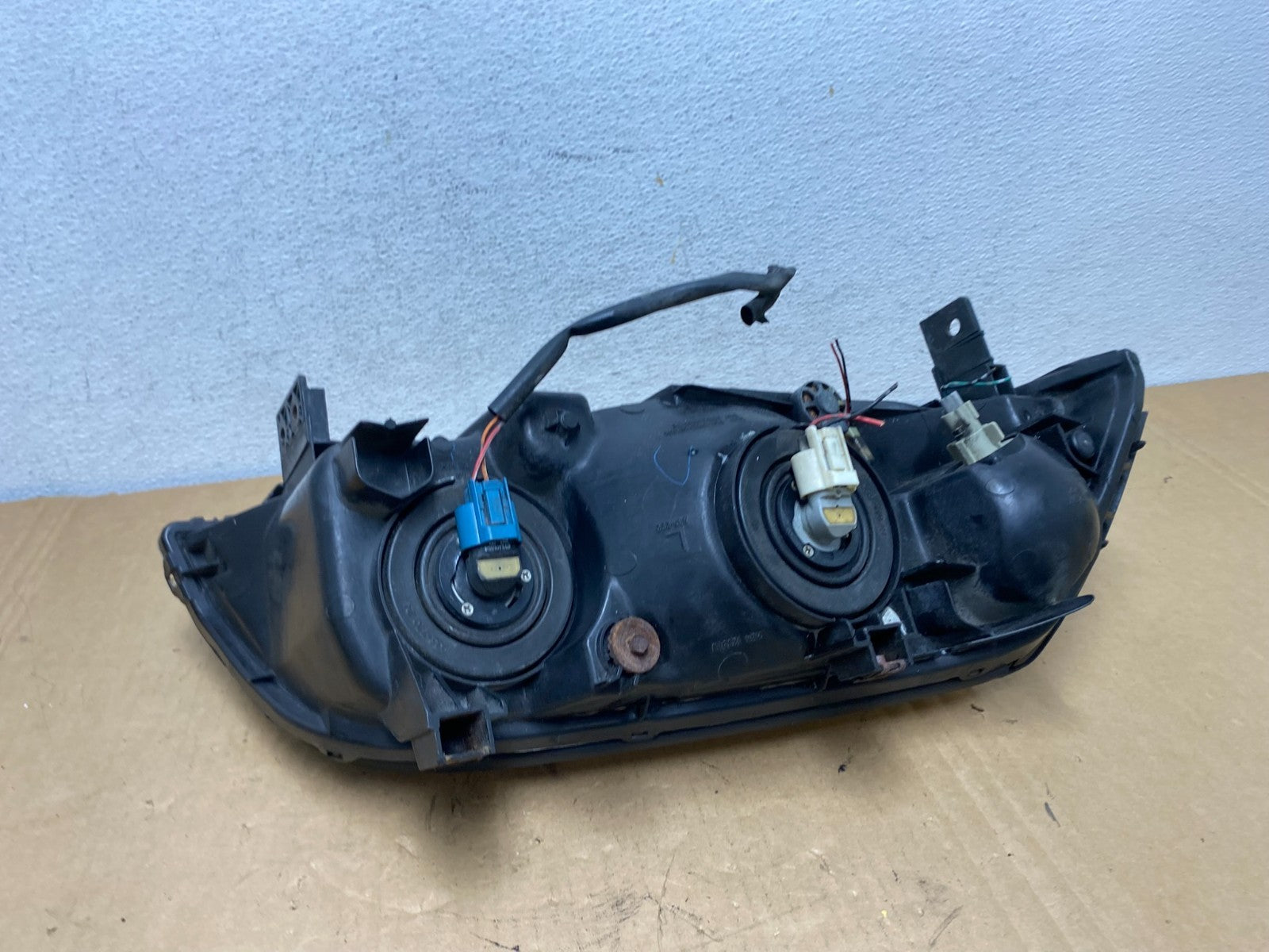 2001 to 2003 Acura MDX Left Driver LH Halogen Headlight AD2757 DW5