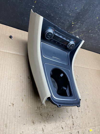 14 to 19 Mercedes CLA250 A/C Heater Climate Control Module A2469003916 V1451 PS2