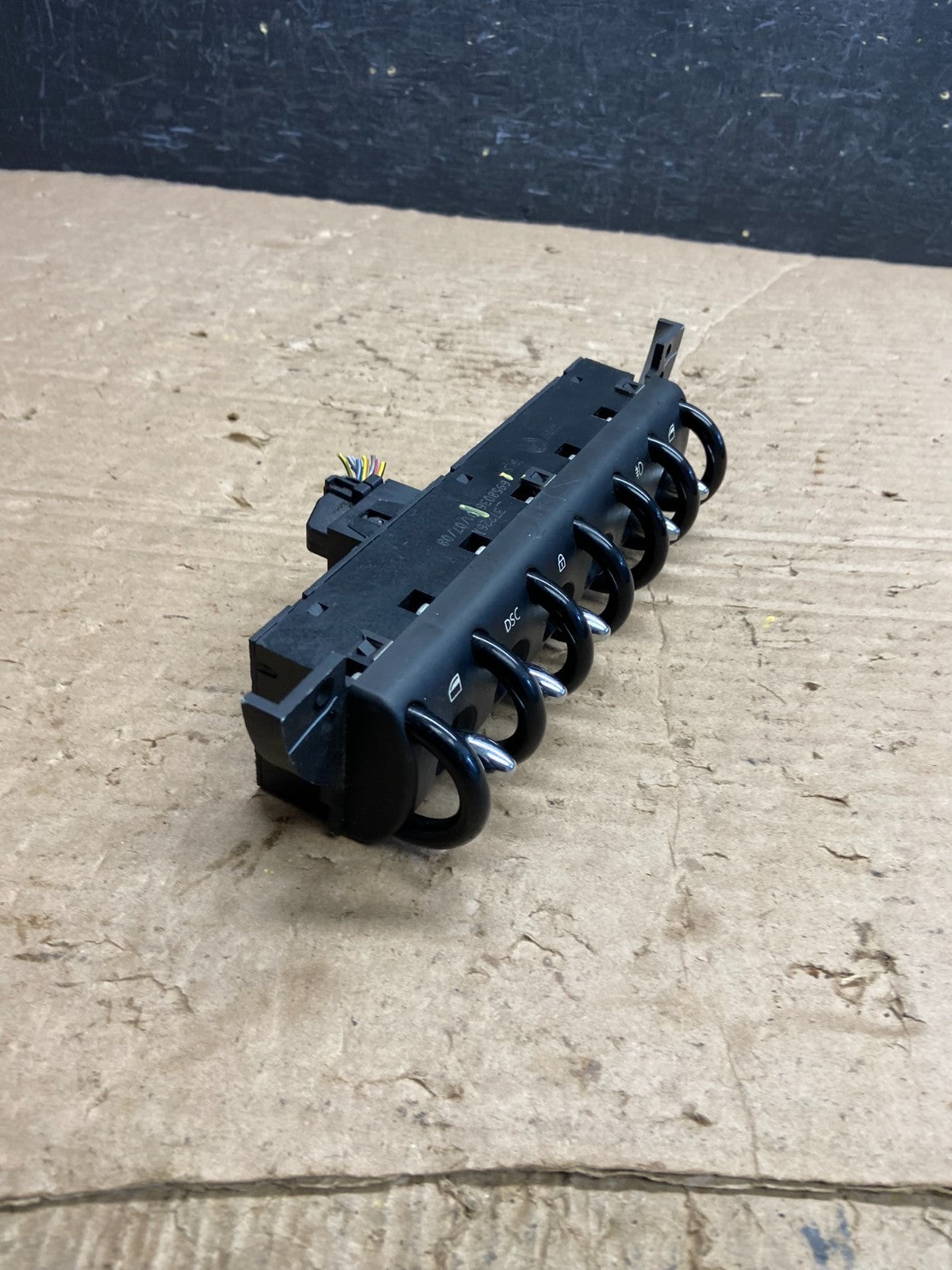 2002 - 2008 Mini Cooper Center Window Control Lock Switches Panel af2389 DG1