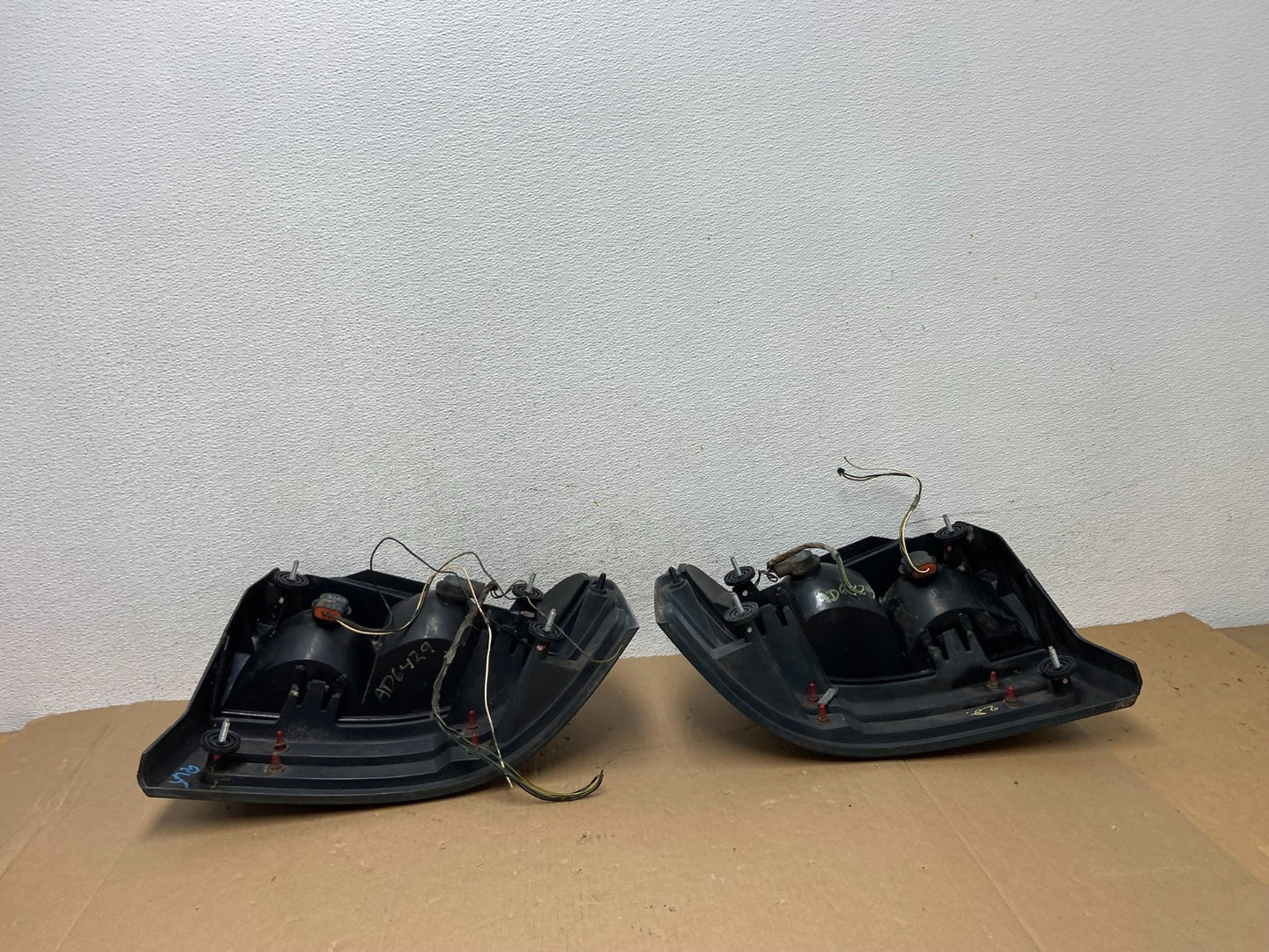 1998 to 2004 Dodge Intrepid Left+Right Set Side Tail Light AD6429 DG9