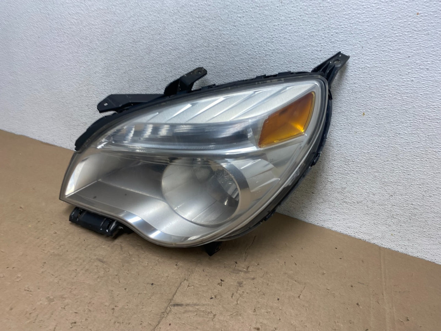 2010-2015 Chevrolet Equinox Halogen Headlight Left Driver LH Side AG5644 DW1