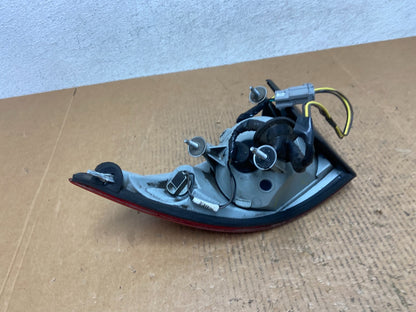 2006 to 2008 Buick Lucerne Left Driver LH Side Tail Light AE1389 DW4