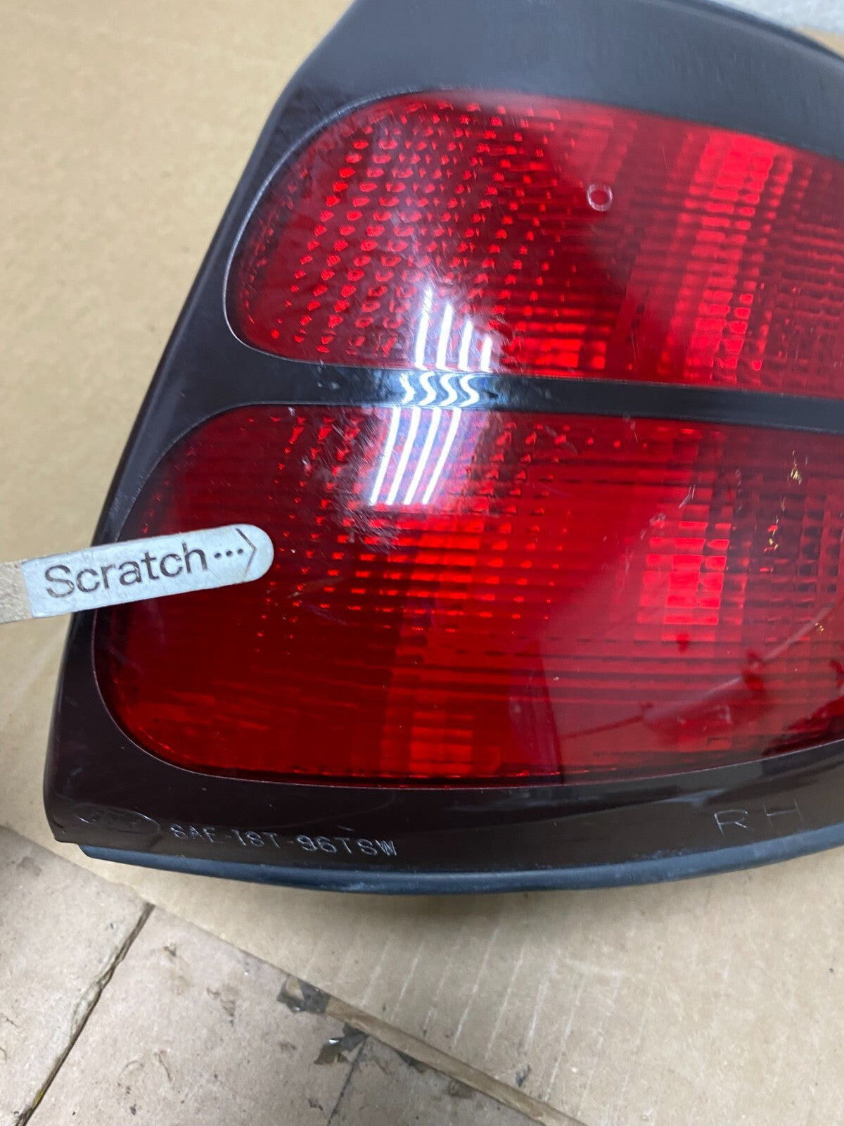 1998 to 1999 Ford Taurus Wagon Right Passenger RH Side Tail Light OEM O6708 DW4