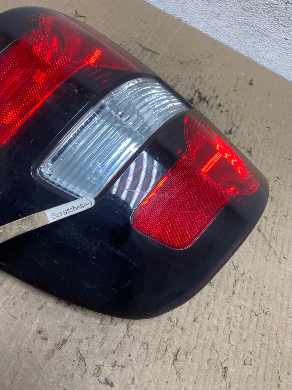 2006 to 2010 Ford Explorer Right Passenger Side Tail light AF7173 LK3