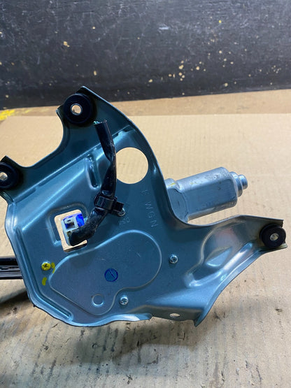 2010 to 2014 Subaru Legacy Outback Rear Wiper Motor Z47406