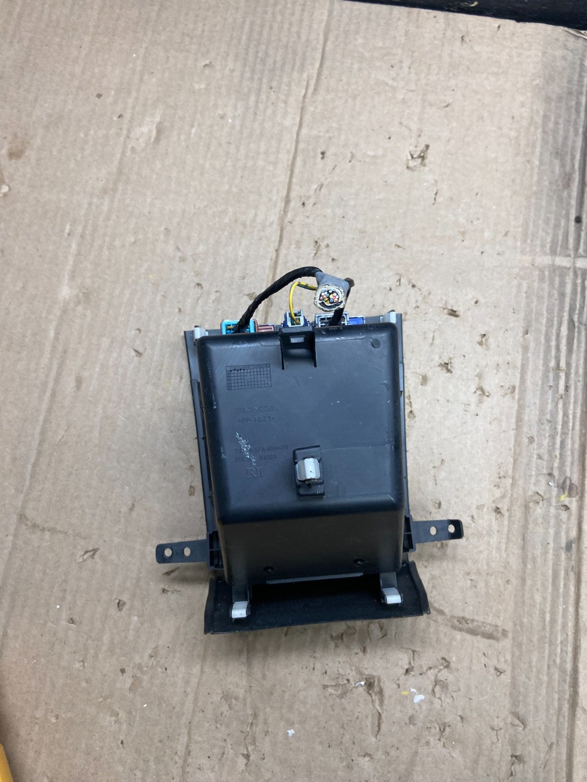 2012 to 2015 Honda Pilot Front Center Radio Pocket Storage X1881 DG3