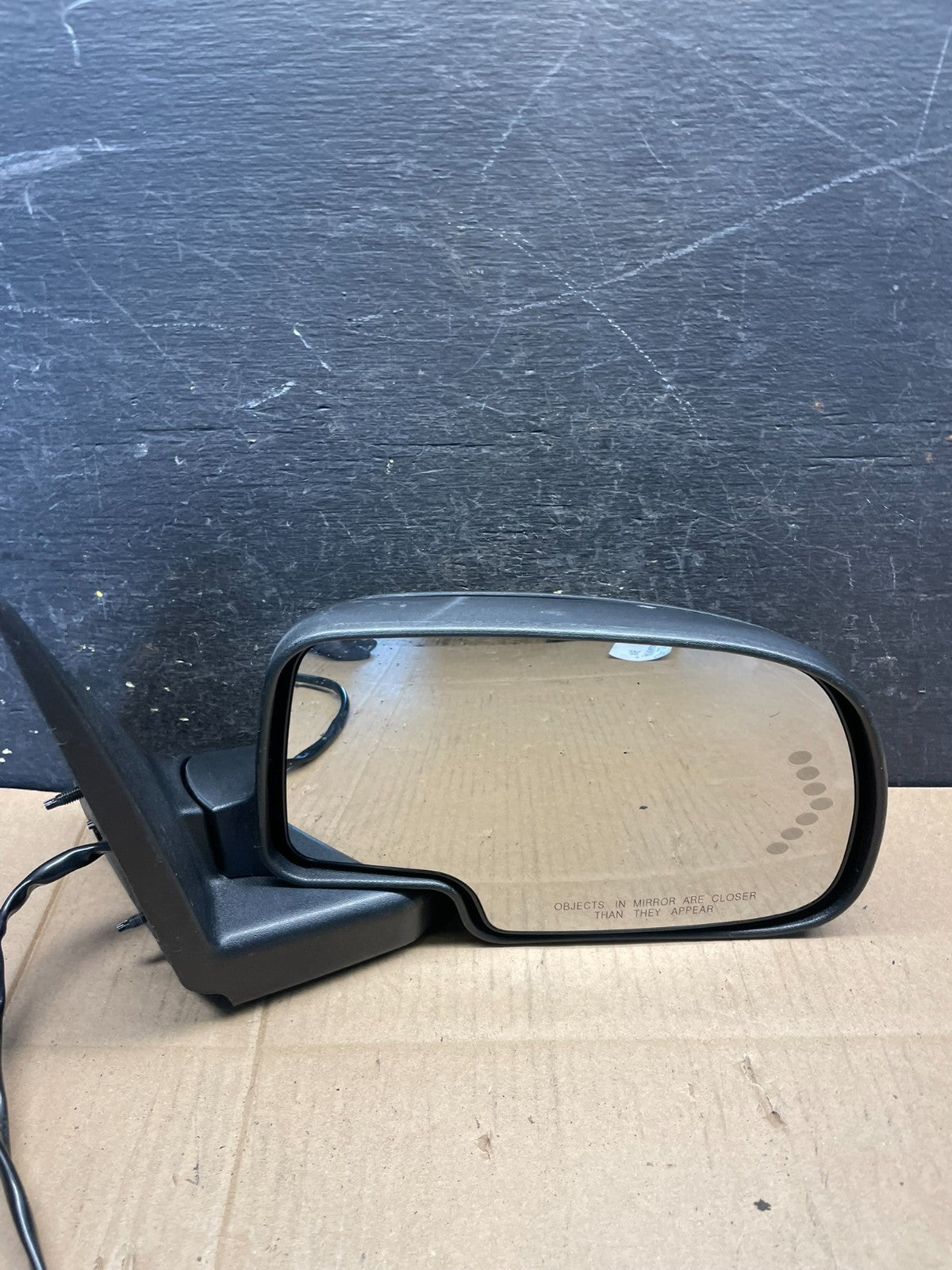 2003 to 2006 Gmc Yukon Right Passenger Turn Signal View Door MirrorOEM  R9464 DG6