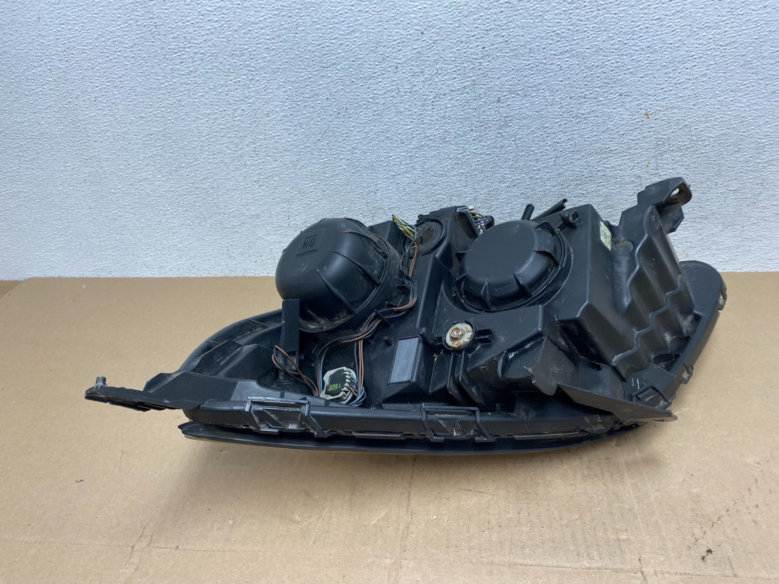 2010 - 2015 Chevrolet Equinox Halogen Headlight Right Passenger Side AE6677 DW5