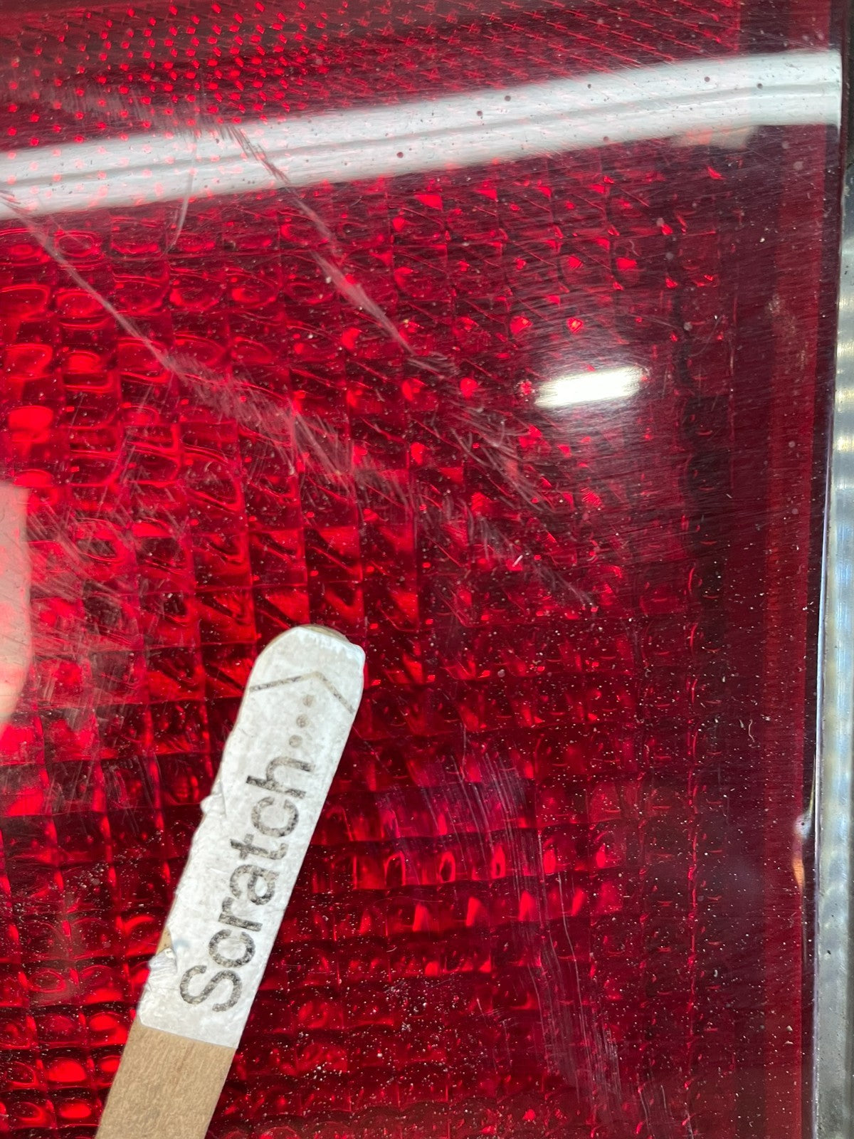 2000 to 2005 Buick Lesabre Trunk Rear Center Tail Light Panel AC9757 DG4