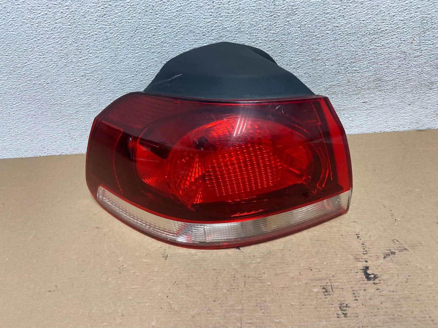 2010 to 2014 Volkswagen Golf & GTI Hatchback Left Side Tail Light AF4535 LK0