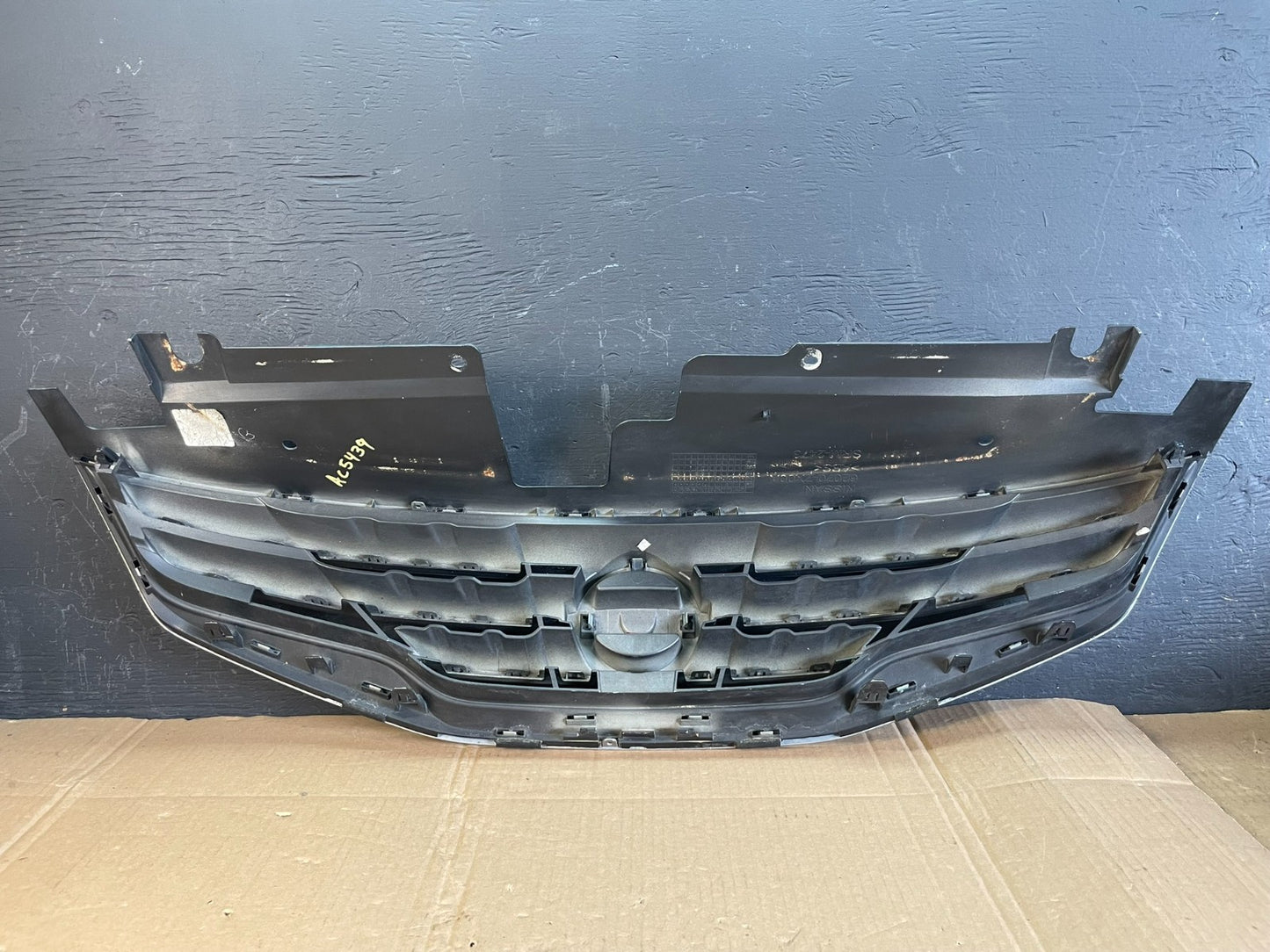 Sedan 2010 2011 2012 Nissan Altima Front Upper Grill Grille AC5439 DG4