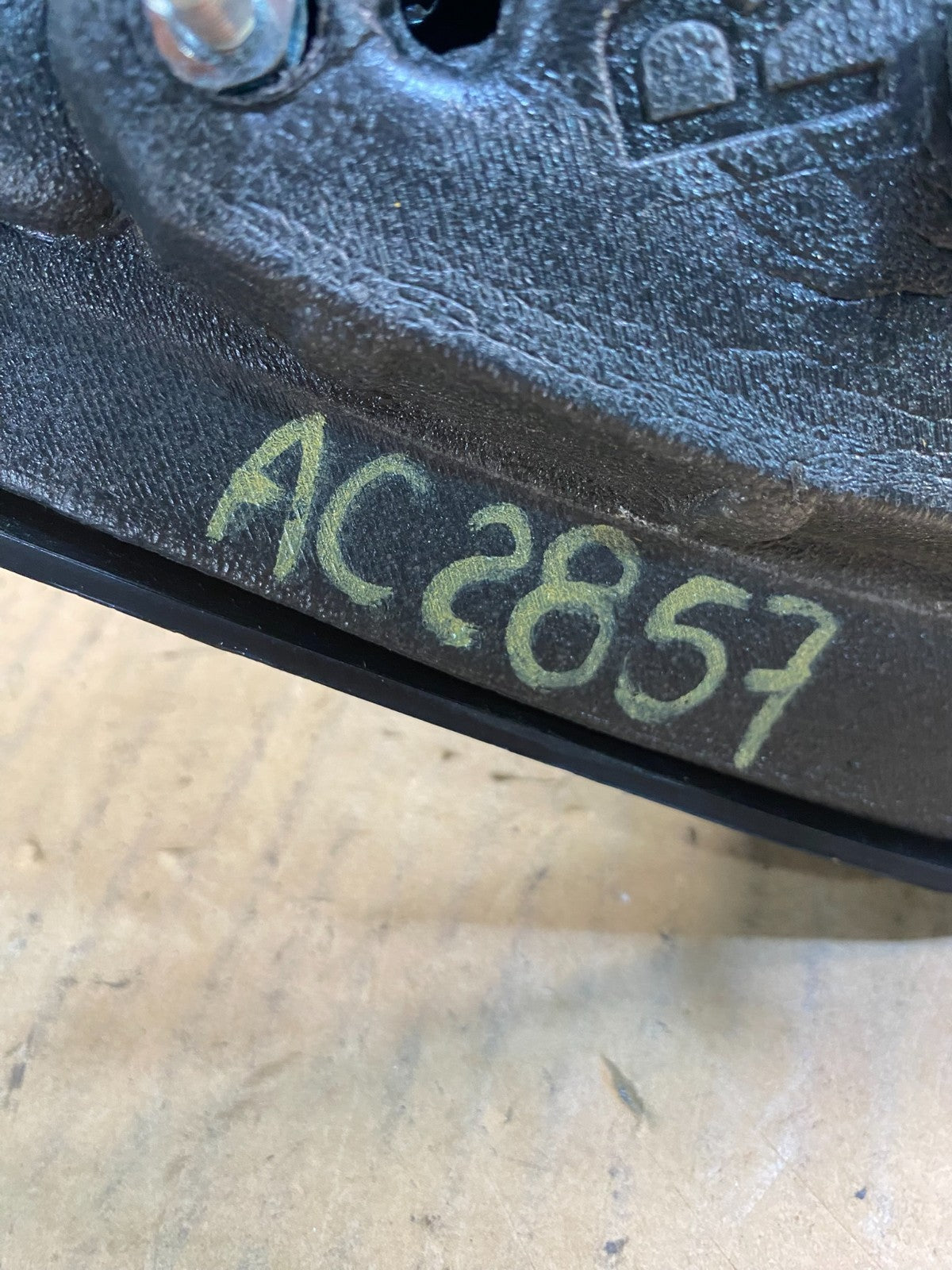 2005 to 2009 Hyundai Tucson Right Passenger Side Power Door Mirror Oem AC2857 DW10