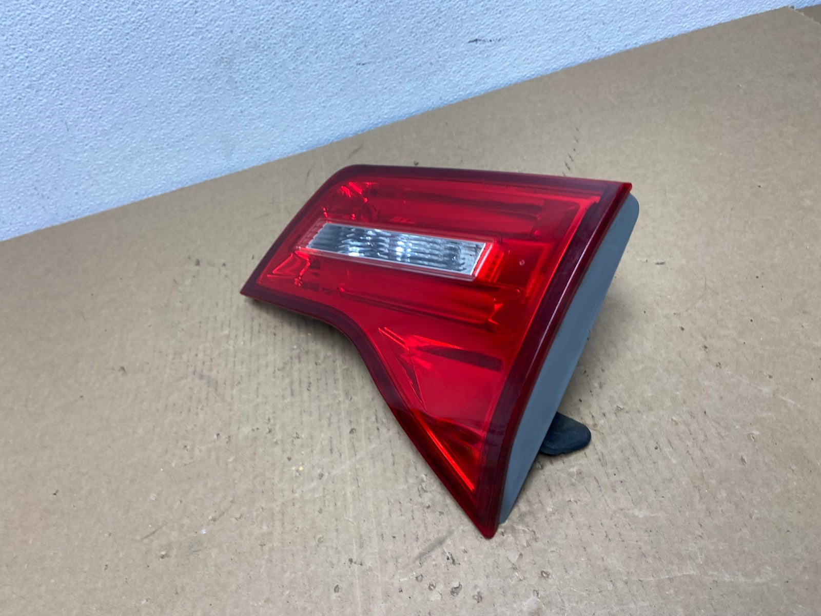 2007 2008 2009 Acura Mdx Right Passenger Rh Side Inner Tail Light AC1178 LK1