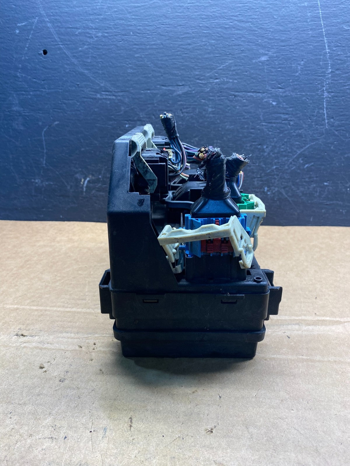2008 2009 Liberty Nitro TIPM Power Integrated Fuse Box Module ad7357 DG2