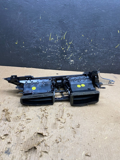 2012 to 2017 Audi A6 A7 Center Dashboard Air Vent OEM Z9738 DG3