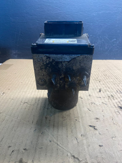 2013-2017 Chevrolet Express GMC Savana ABS Anti Lock Brake Pump AC0933 DG1