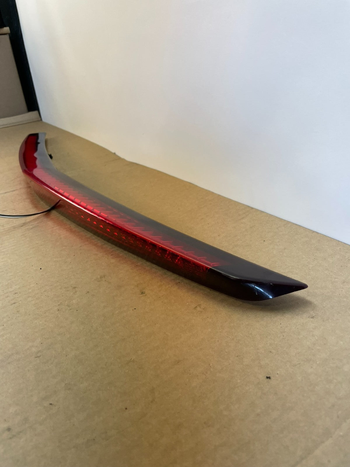 2008-2013 Cadillac Cts Sedan Trunk Lid 3rd Third Brake Tail Light AF5442 DW1