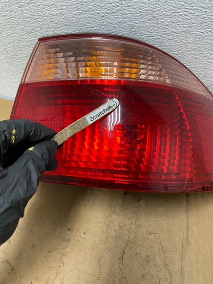 1998 to 2000 Honda Accord Sedan 4door Right RH Side Tail Light AD1217 LK3