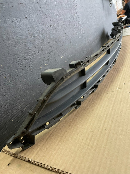 2015 to 2018 Kia Sedona Front Lower Grill Grille AF3413 DW2