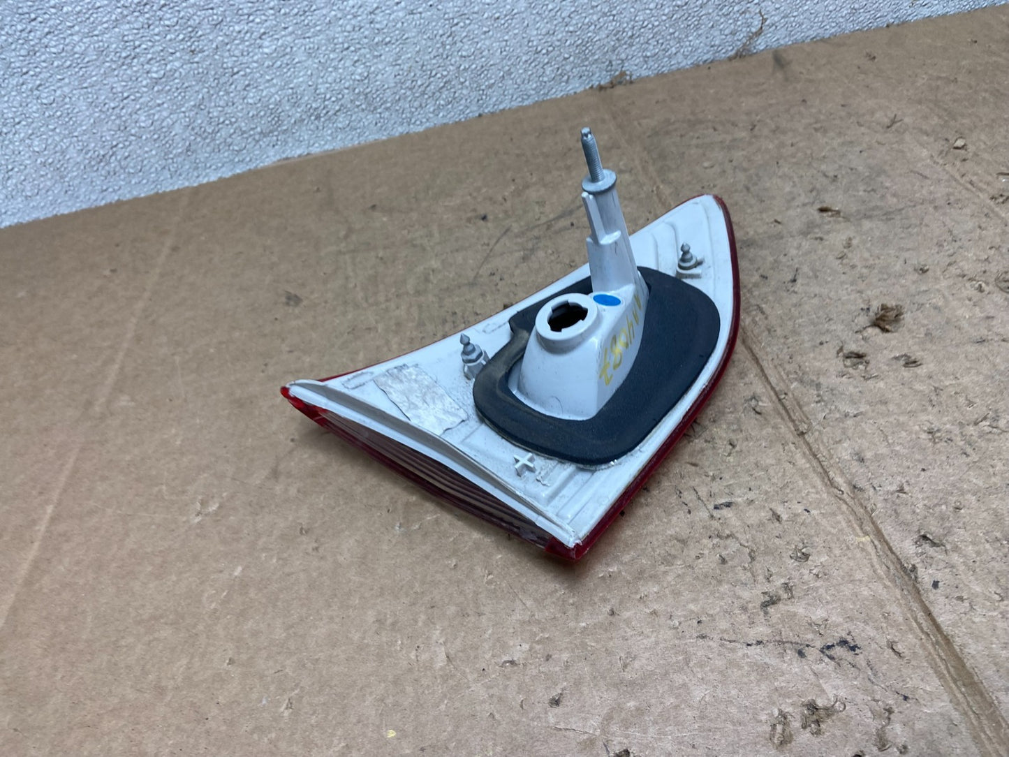 2013 to 2016 Ford Escape Right Passenger RH Side Inner Tail Light OEM AA4087 DW5