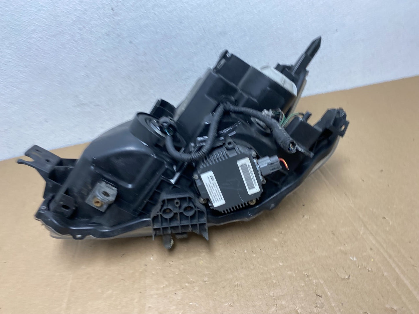 2009 - 2014 Nissan Maxima Headlight Right Passenger Xenon HID AD1177 DW8