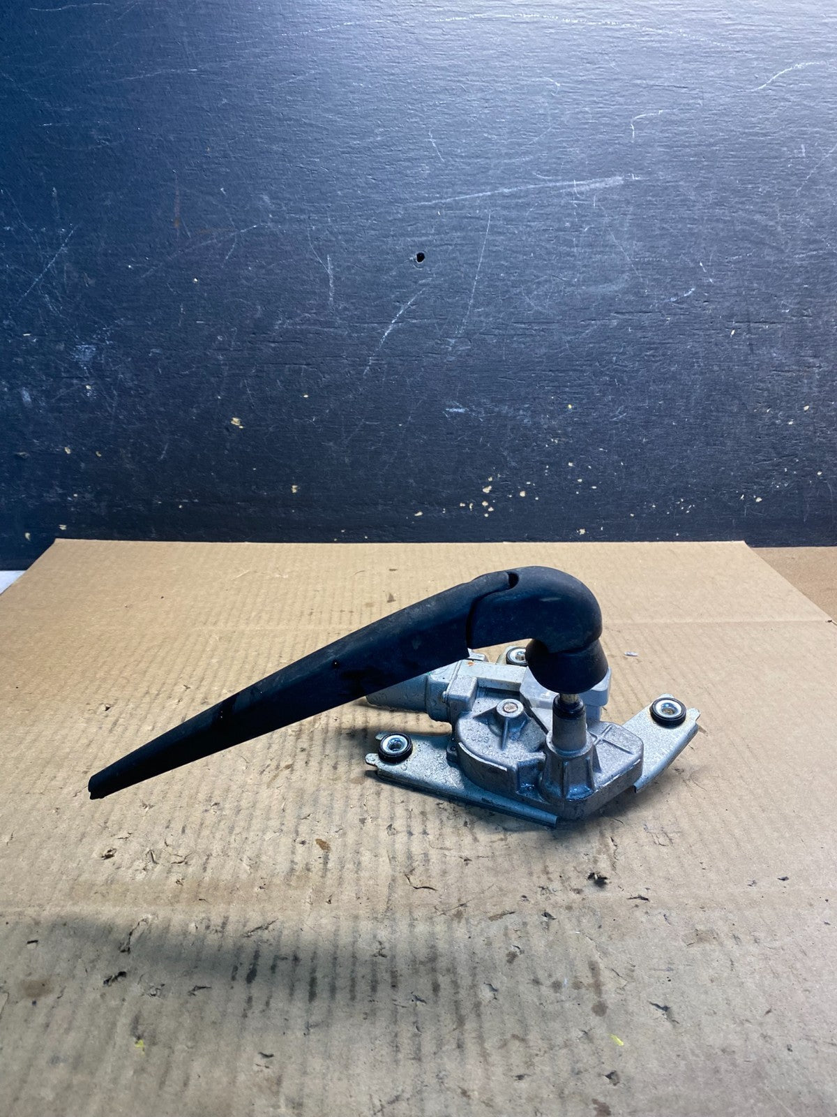 2009-2017 Infiniti FX35 FX50 Rear Liftgate Back Window Wiper Motor OEM Z4768  DG2