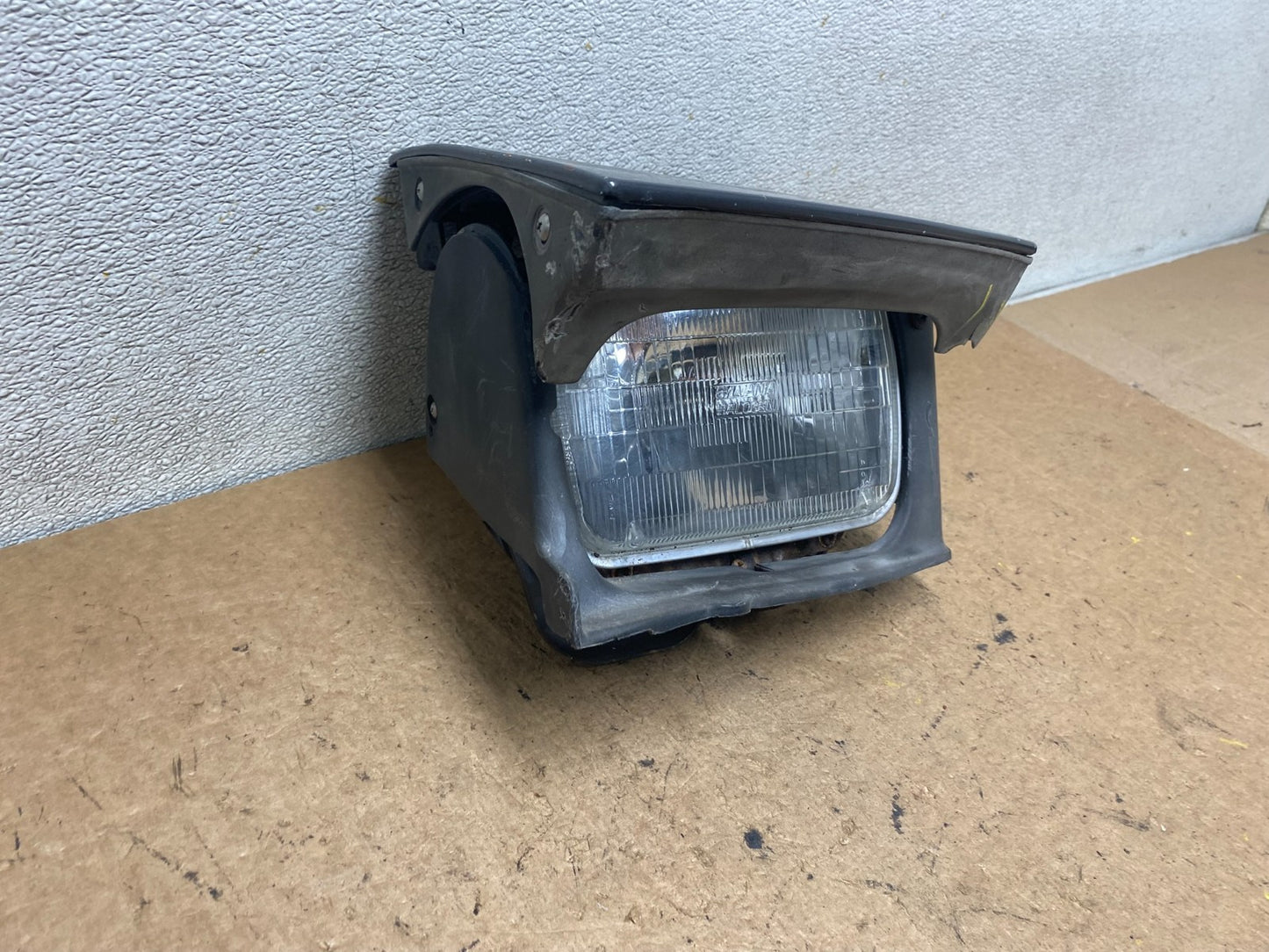 1979 to 1985 Mazda RX-7 RX7 Left Driver Lh Headlight S9282 DG2