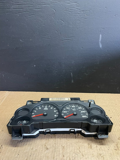 2007 to 2013 Chevrolet Silverado Suburban Cluster Gauge Speedometer OE AB7525 DG1